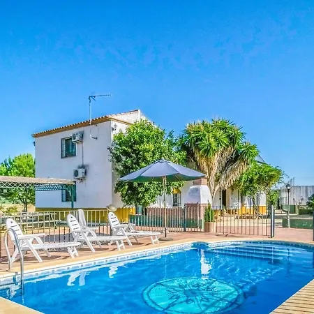 5 Bedroom Beautiful In Semesterbostad Posadas